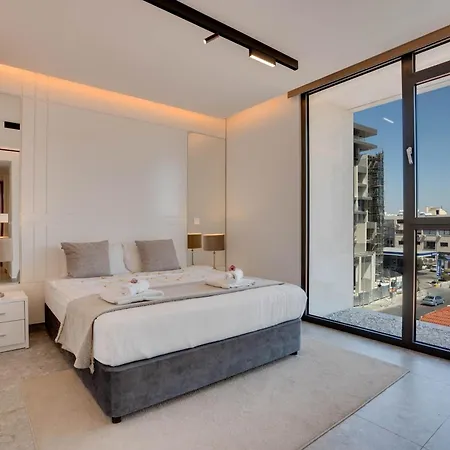 Sea View Deluxe Gaia 302 Ларнака