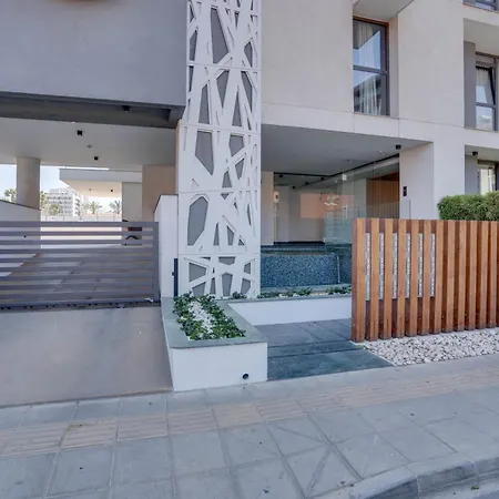 Sea View Deluxe Gaia 302 Apartamento *
