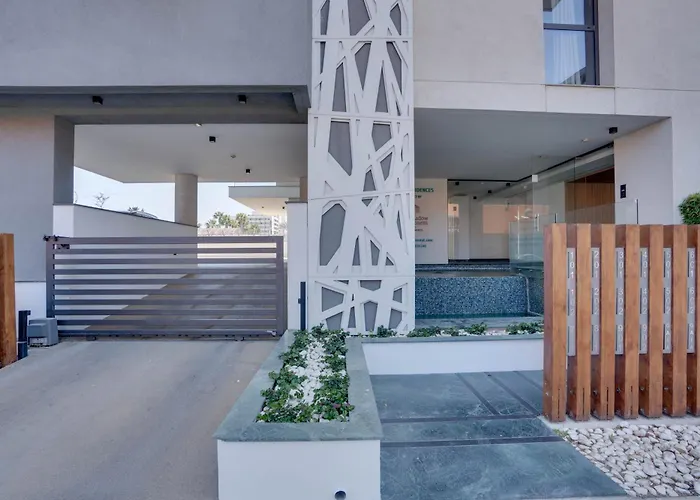 Apartment Sea View Deluxe Gaia 302 *