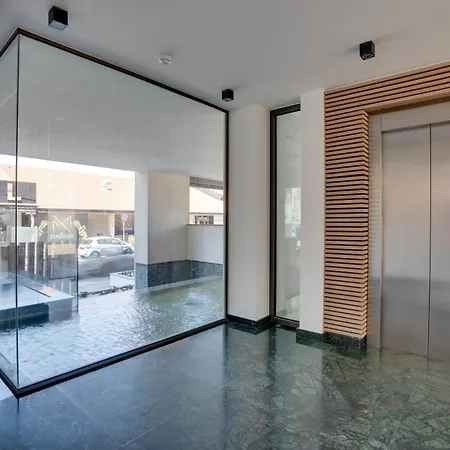 Sea View Deluxe Gaia 302 * Ларнака