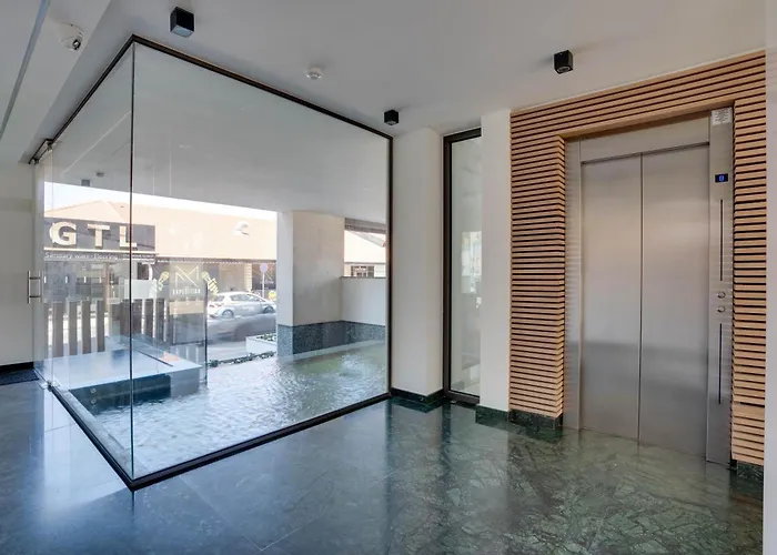 Sea View Deluxe Gaia 302 * Larnaca